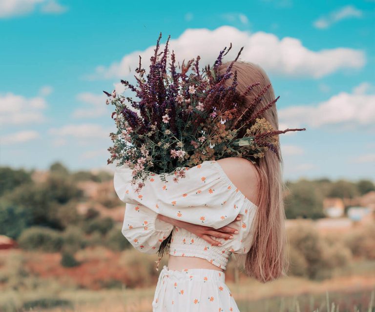 Embrace the Power of Nature with 39 Common Weeds for Edible and Medicinal Use